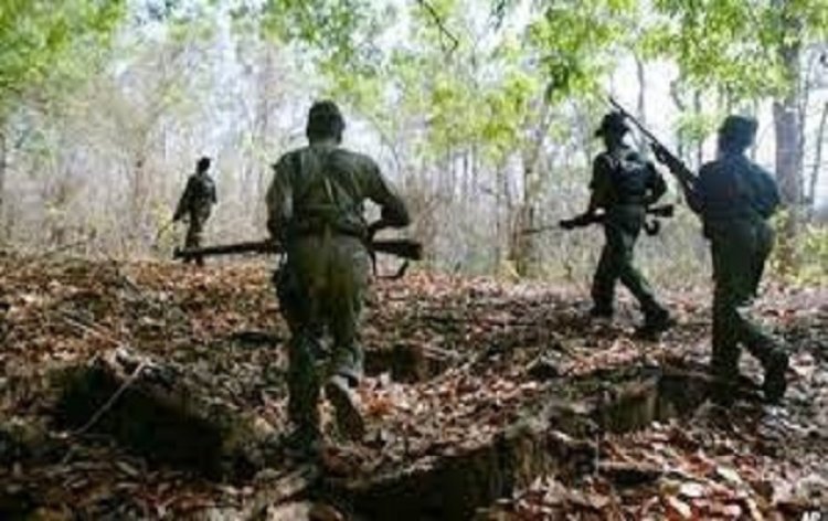 Naxalite : पुलिस और नक्सलियों के बीच मुठभेड़, 3 नक्‍सली ढेर