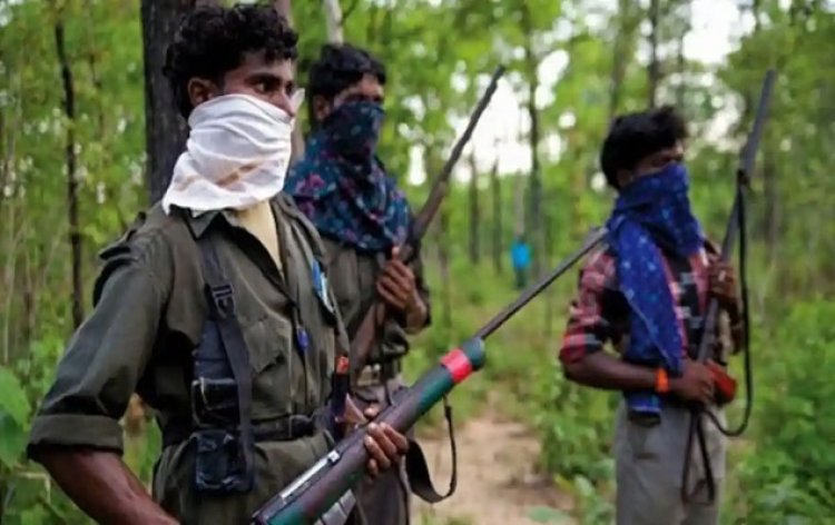 Naxalite : नक्‍सलियों ने CAF कंपनी कमांडर की हत्‍या की