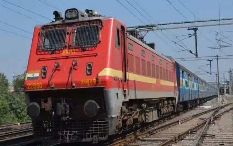 Railways : समर के दौरान मुम्बई एवं हावड़ा के तरफ आने एवं जाने के लिए मिलेगी अधिक आरक्षित बर्थ की सुविधा..