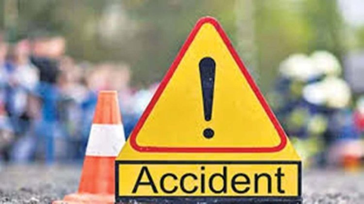 Accident: बस और फार्च्युनर में आमने-सामने जोरदार भिडंत, 2 घायल