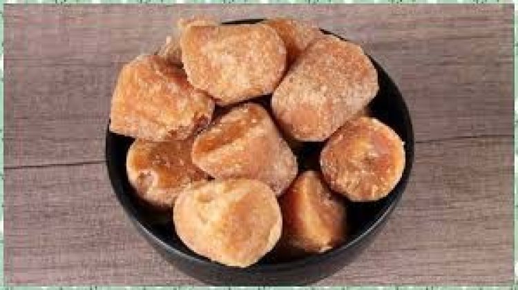 जानें गुड़ (Jaggery) खाने के फायदे और नुकसान