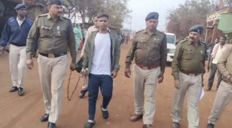 Bhilai Crime: पुलिस ने आरोपी युवक का निकाला जुलूस, जान से मारने की दे रहा था धमकी..