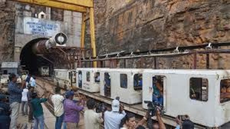 SLBC Tunnel Accident: बचाव अभियान चौथे दिन श्रमिकों से 40 मीटर दूर, GSI-NGRI विशेषज्ञ बुलाए गए